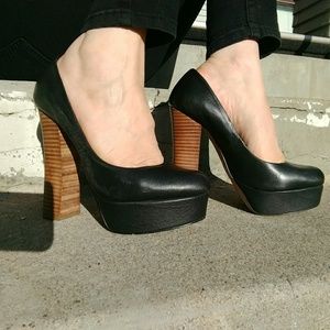Stacked platform Steve Madden heels